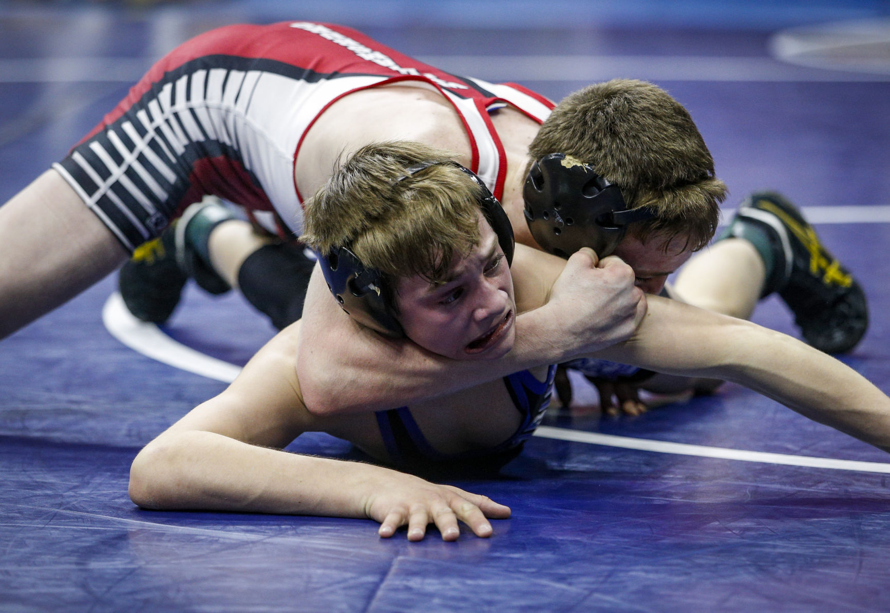 021817-WRESTLING-FINALS-012.jpg